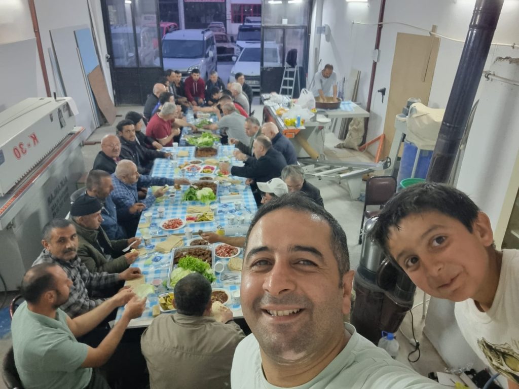 Fmç Mobilya Çiğköfte partisi 2