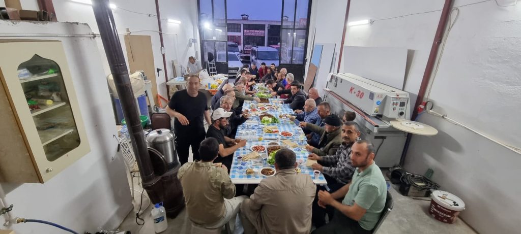 Fmç Mobilya Çiğköfte partisi 04